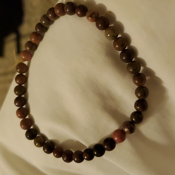 Rhodonite Handmade Stretch Bracelet - Picture 5 of 5